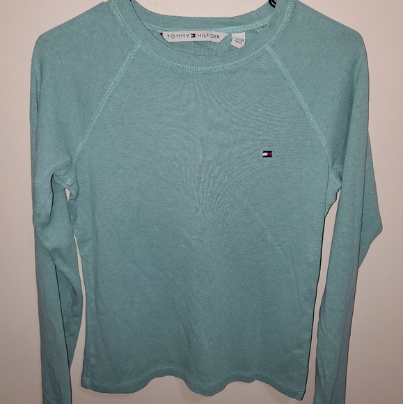 Tommy Hilfiger - Picture 3 of 3